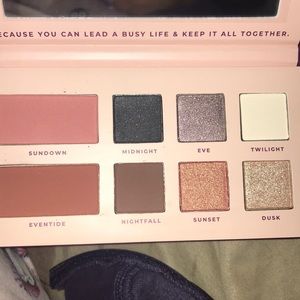 Eyeshadow palette